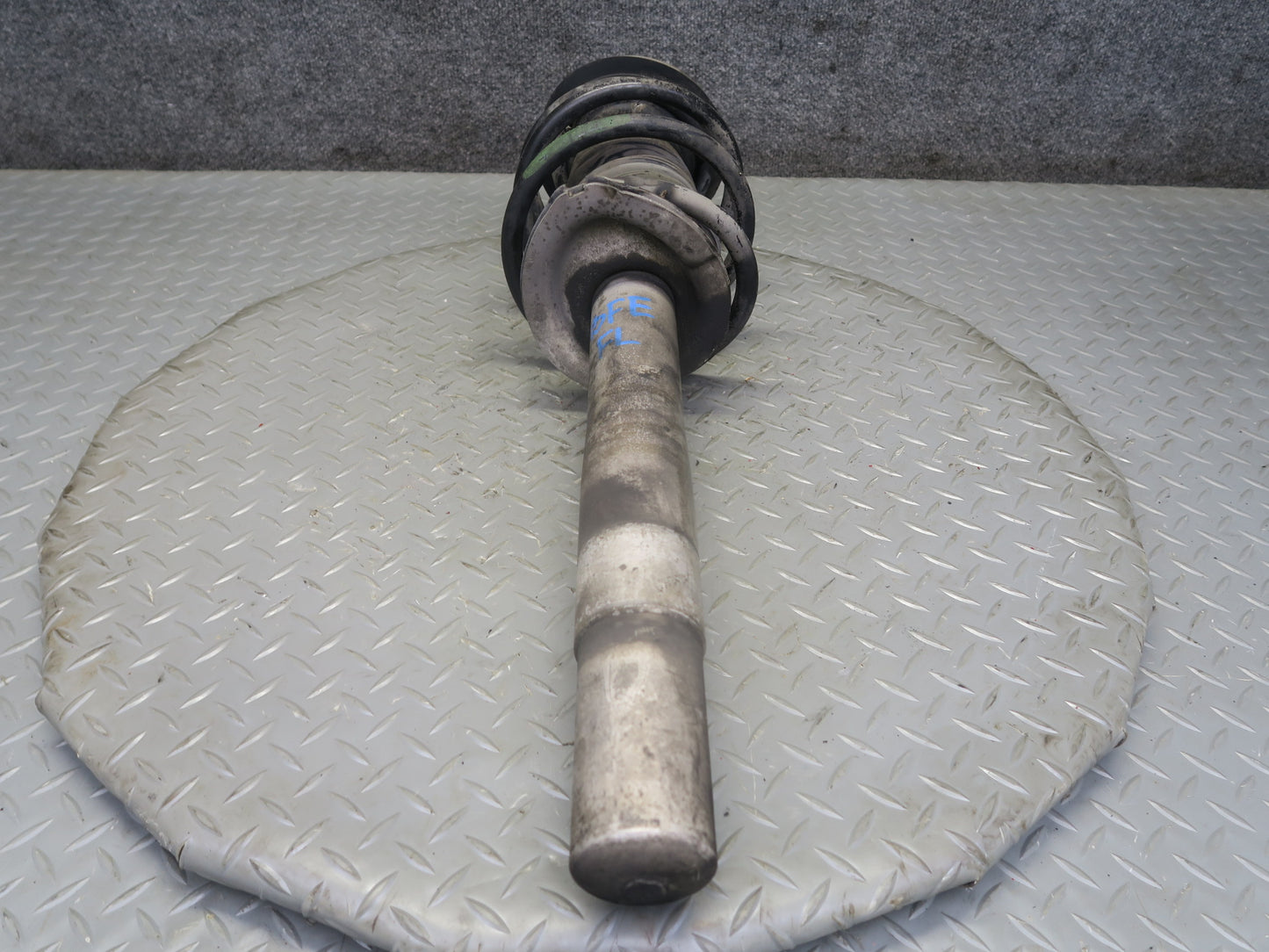00-03 BMW E39 540i RWD Sedan Set of 2 Front M-sport Strut Shock Absorber OEM