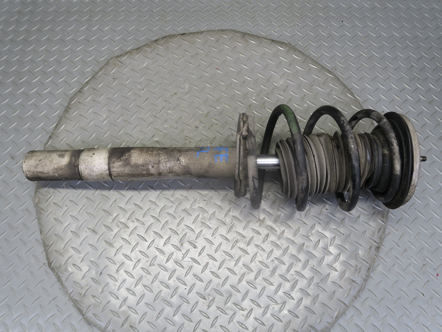 00-03 BMW E39 540i RWD Sedan Set of 2 Front M-sport Strut Shock Absorber OEM
