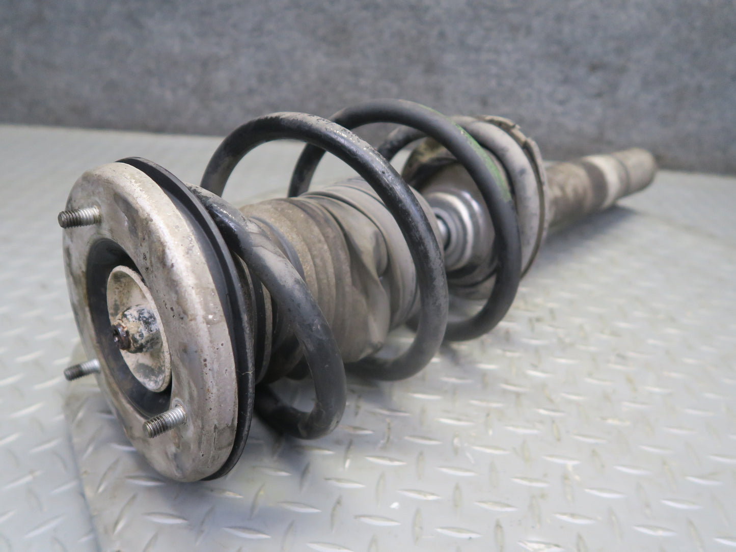 00-03 BMW E39 540i RWD Sedan Set of 2 Front M-sport Strut Shock Absorber OEM