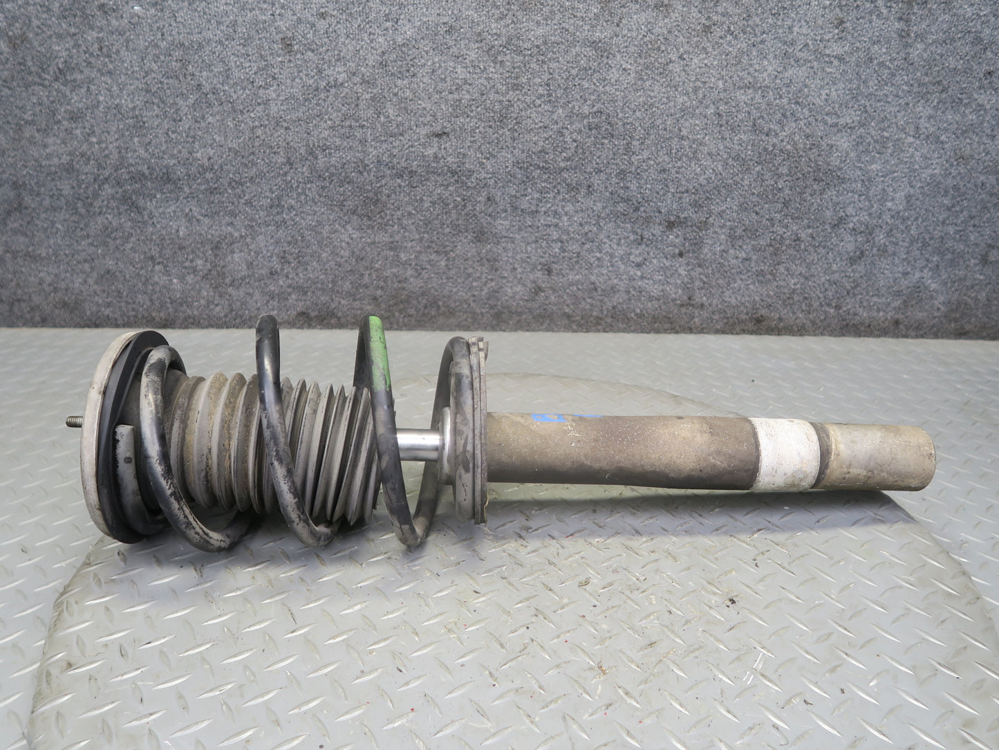 00-03 BMW E39 540i RWD Sedan Set of 2 Front M-sport Strut Shock Absorber OEM