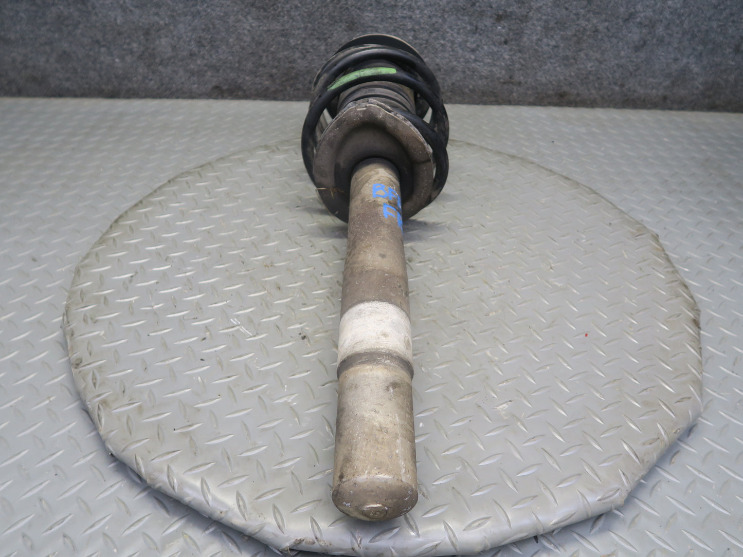 00-03 BMW E39 540i RWD Sedan Set of 2 Front M-sport Strut Shock Absorber OEM