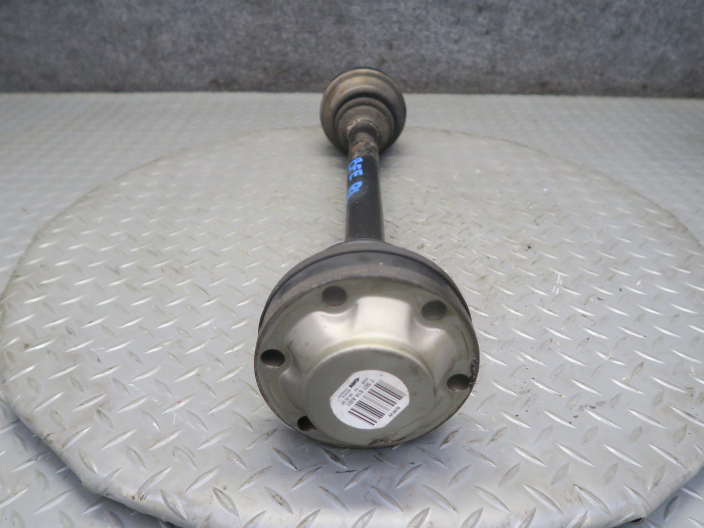 97-03 BMW E39 540i M62 RWD A/T Rear Left or Right Axle Shaft 7507614 OEM