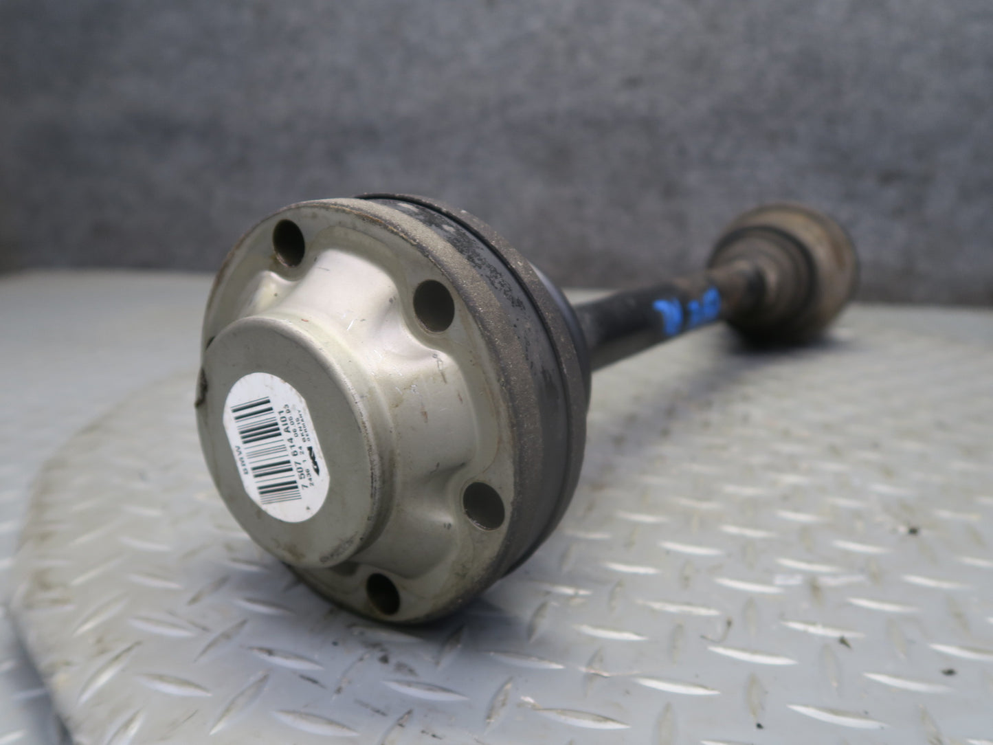 97-03 BMW E39 540i M62 RWD A/T Rear Left or Right Axle Shaft 7507614 OEM