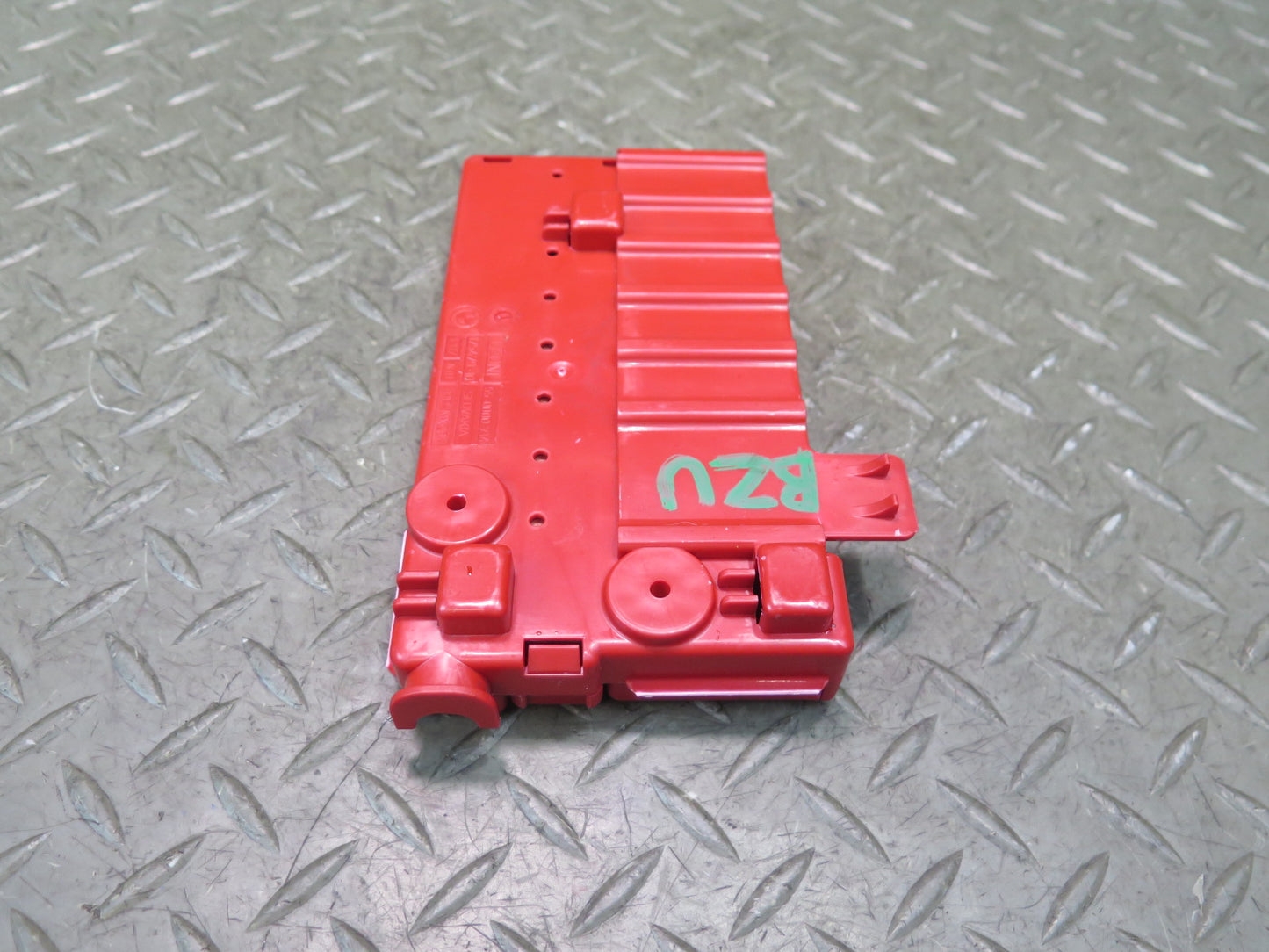 09-16 BMW E89 Z4 Battery Positive Terminal Junction Fuse Box 9192124 OEM