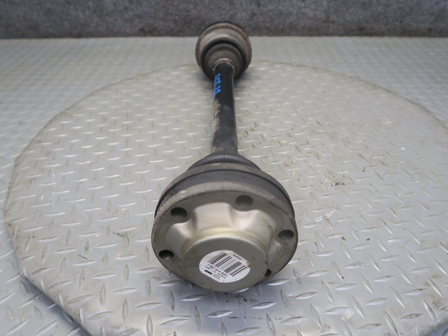 97-03 BMW E39 540i M62 RWD A/T Rear Right or Left Axle Shaft 7507614 OEM