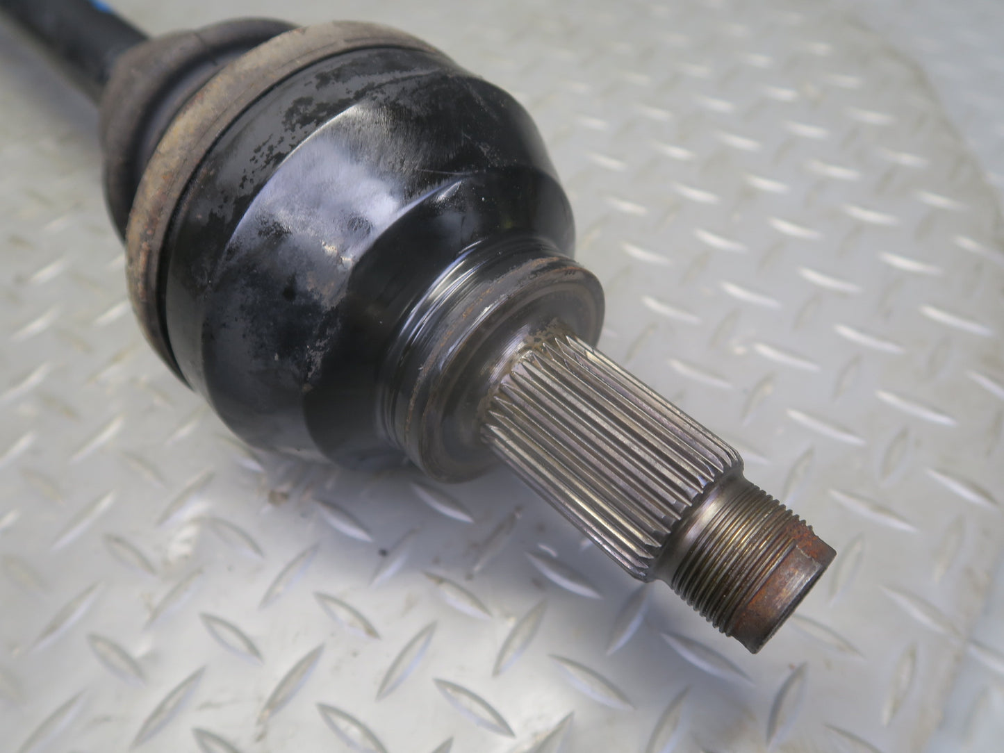 97-03 BMW E39 540i M62 RWD A/T Rear Right or Left Axle Shaft 7507614 OEM