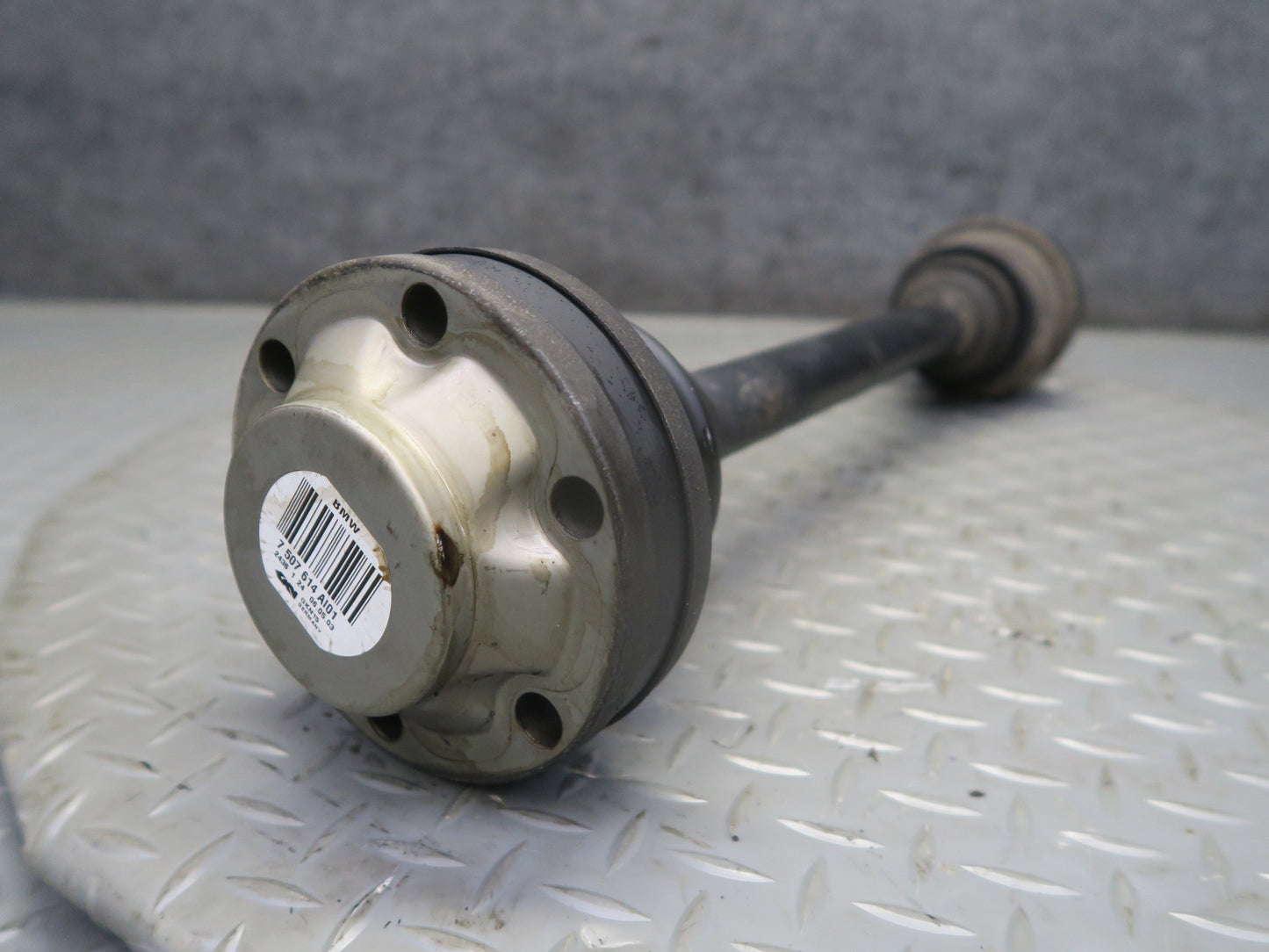 97-03 BMW E39 540i M62 RWD A/T Rear Right or Left Axle Shaft 7507614 OEM