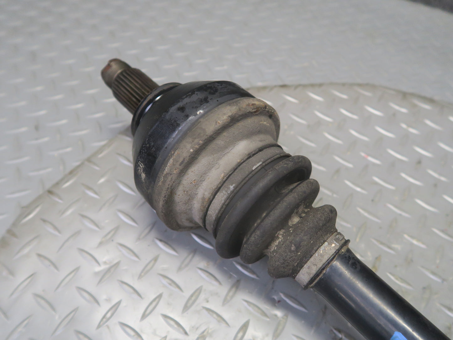 97-03 BMW E39 540i M62 RWD A/T Rear Right or Left Axle Shaft 7507614 OEM