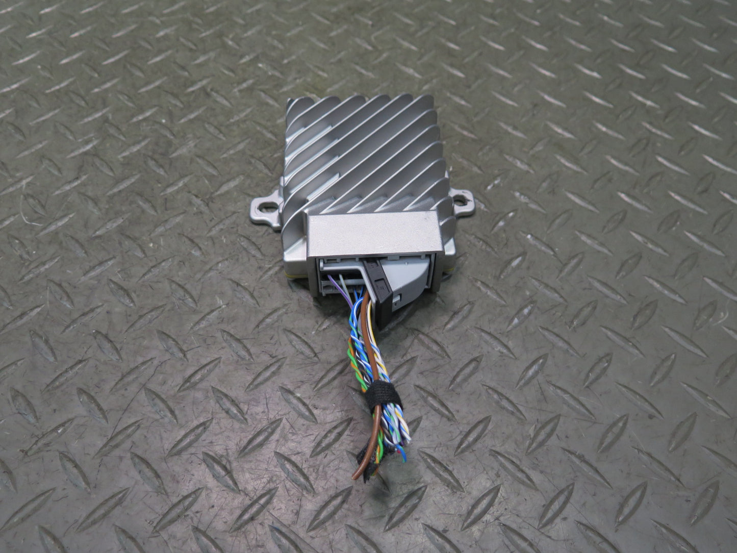 12-13 BMW E89 Z4 N28 Harman Active Sound System Amplifier Module 9282180 OEM