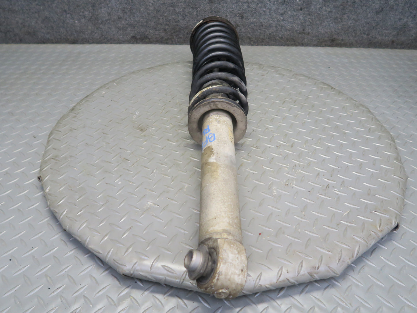00-03 BMW E39 540i Sedan Rear Left & Right Strut Spring Shock Absorber Set OEM