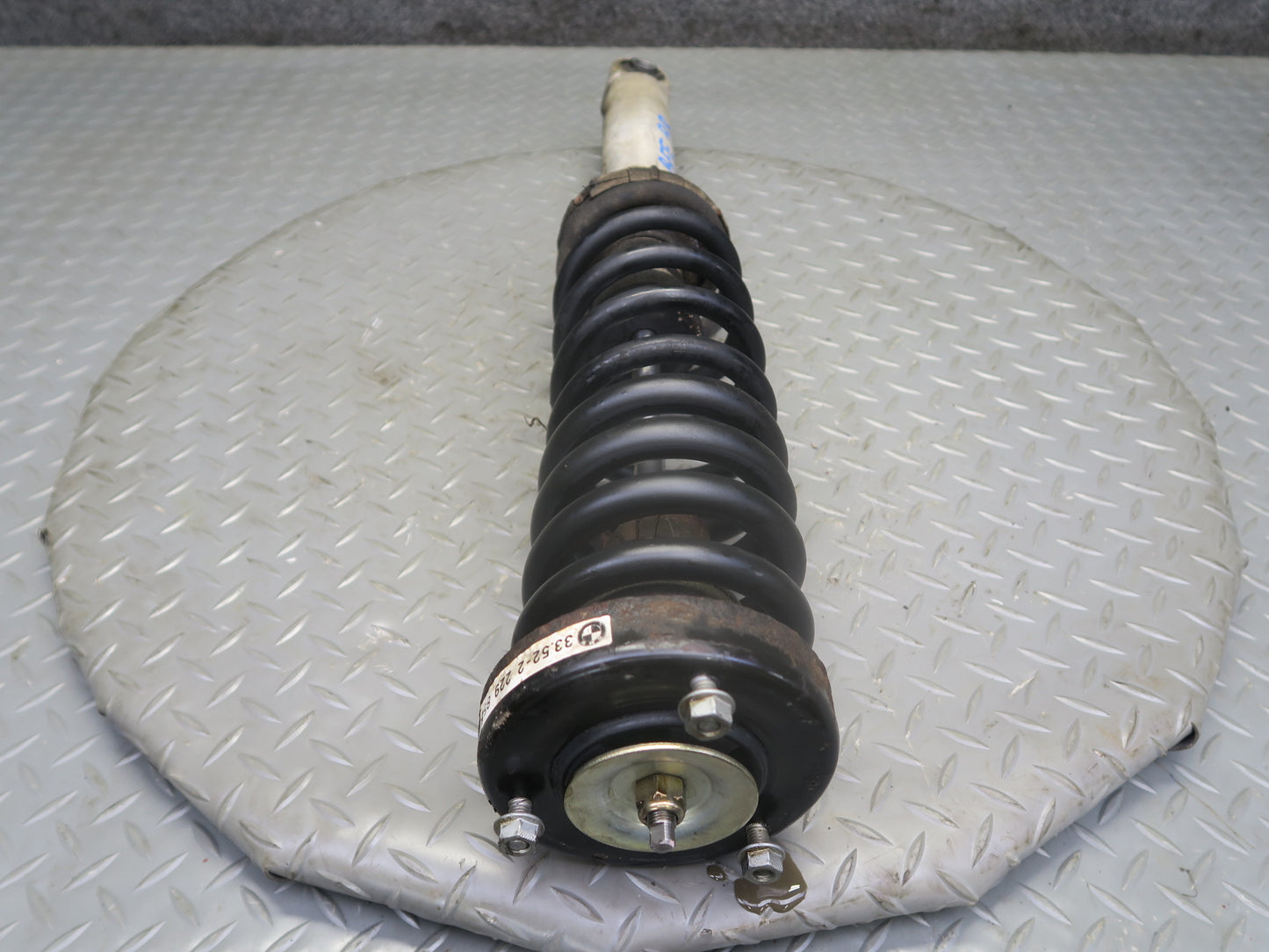 00-03 BMW E39 540i Sedan Rear Left & Right Strut Spring Shock Absorber Set OEM