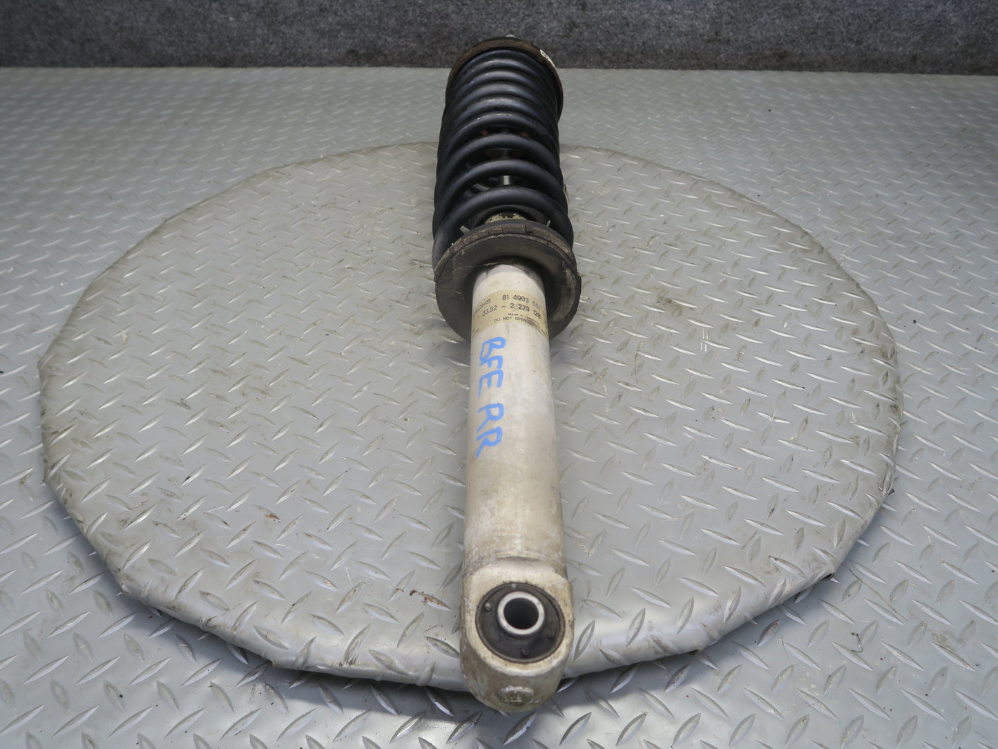 00-03 BMW E39 540i Sedan Rear Left & Right Strut Spring Shock Absorber Set OEM