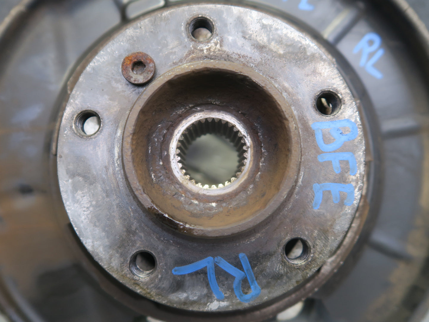 02-03 BMW E39 540ia Sedan RWD Rear Left Spindle Knuckle Wheel Hub Bearing OEM