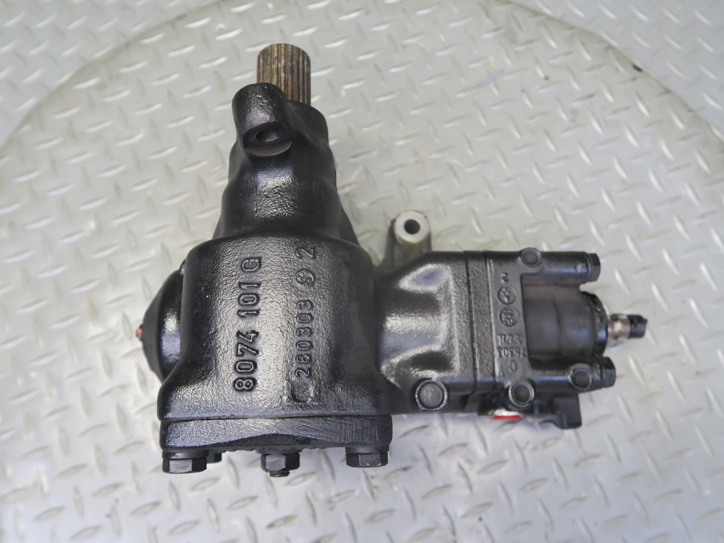 97-03 BMW E39 540ia M62 Hydraulic Power Steering Gear Box OEM