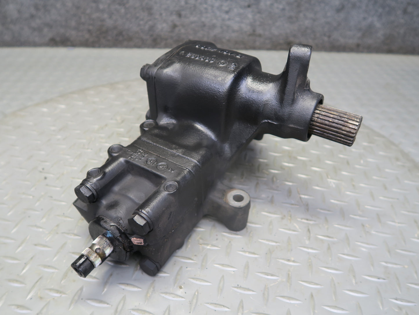 97-03 BMW E39 540ia M62 Hydraulic Power Steering Gear Box OEM