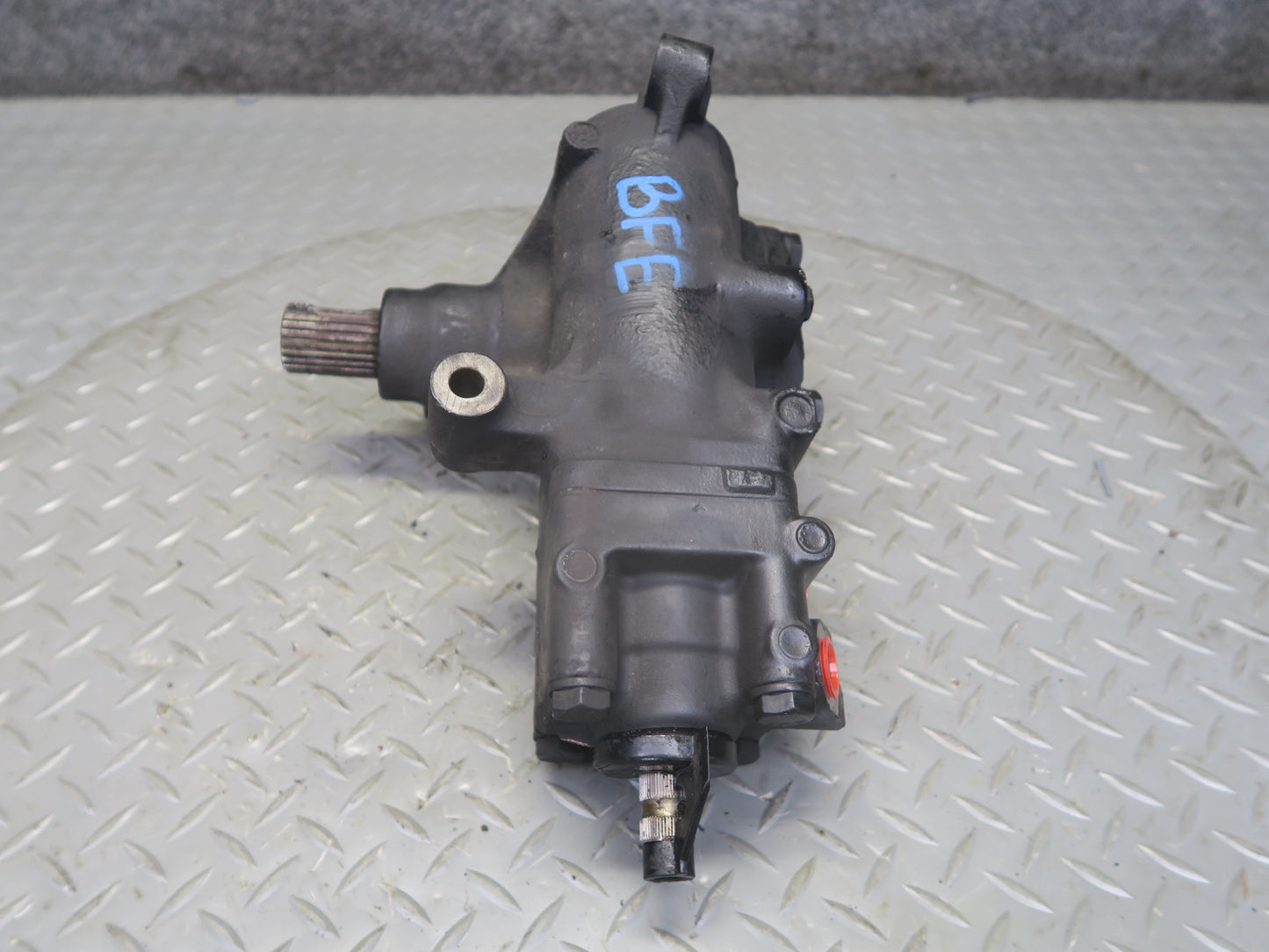 97-03 BMW E39 540ia M62 Hydraulic Power Steering Gear Box OEM