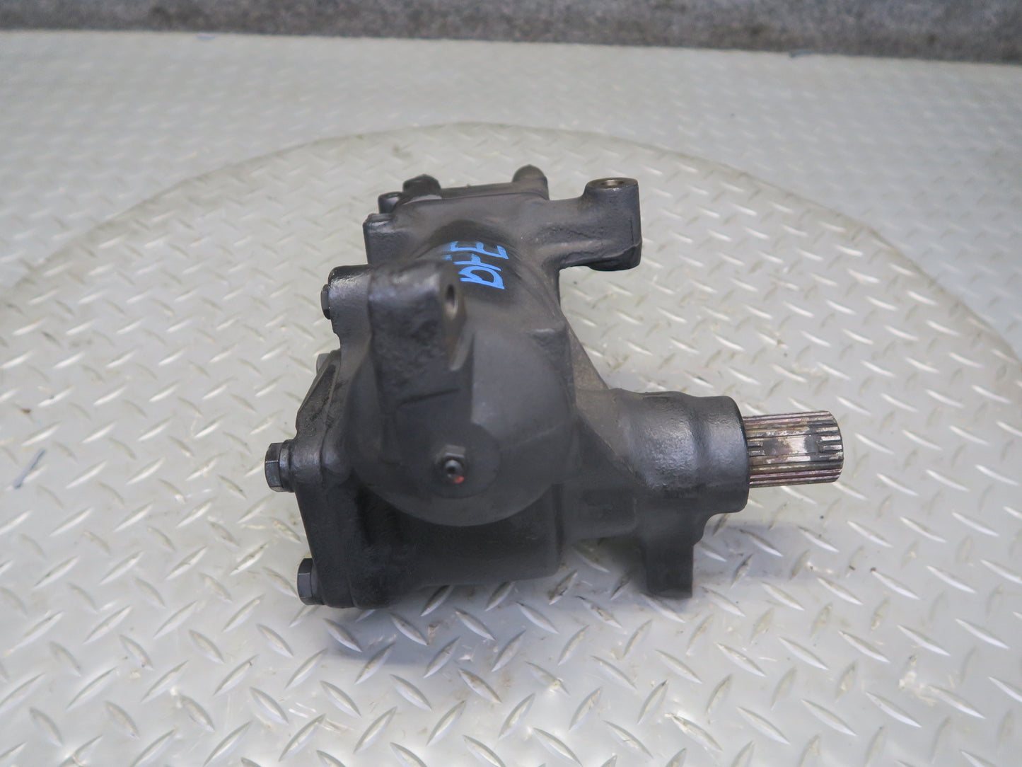 97-03 BMW E39 540ia M62 Hydraulic Power Steering Gear Box OEM
