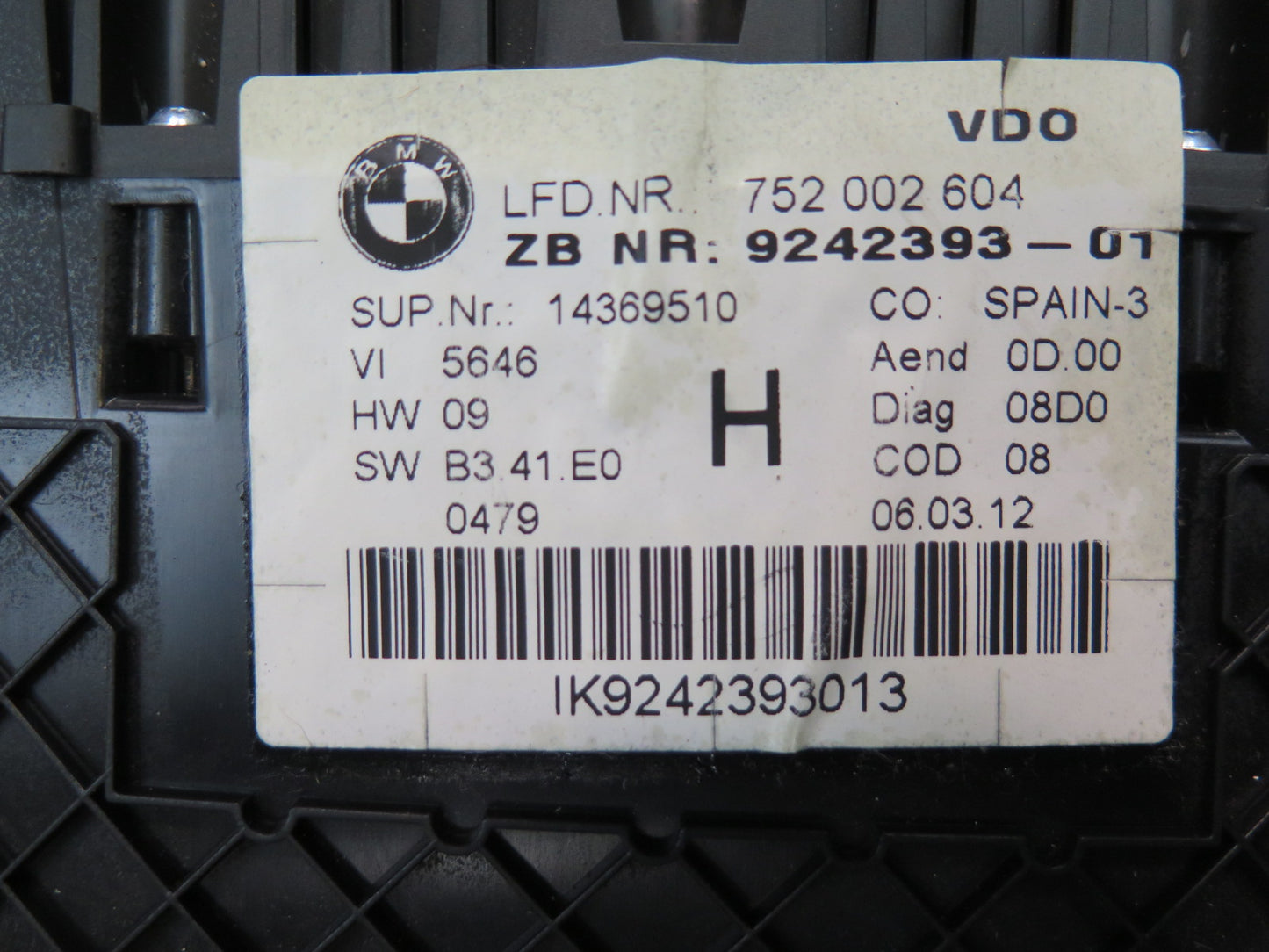 12-15 BMW E89 Z4 28i Instrument Cluster Gauge Speedometer 9242393 OEM
