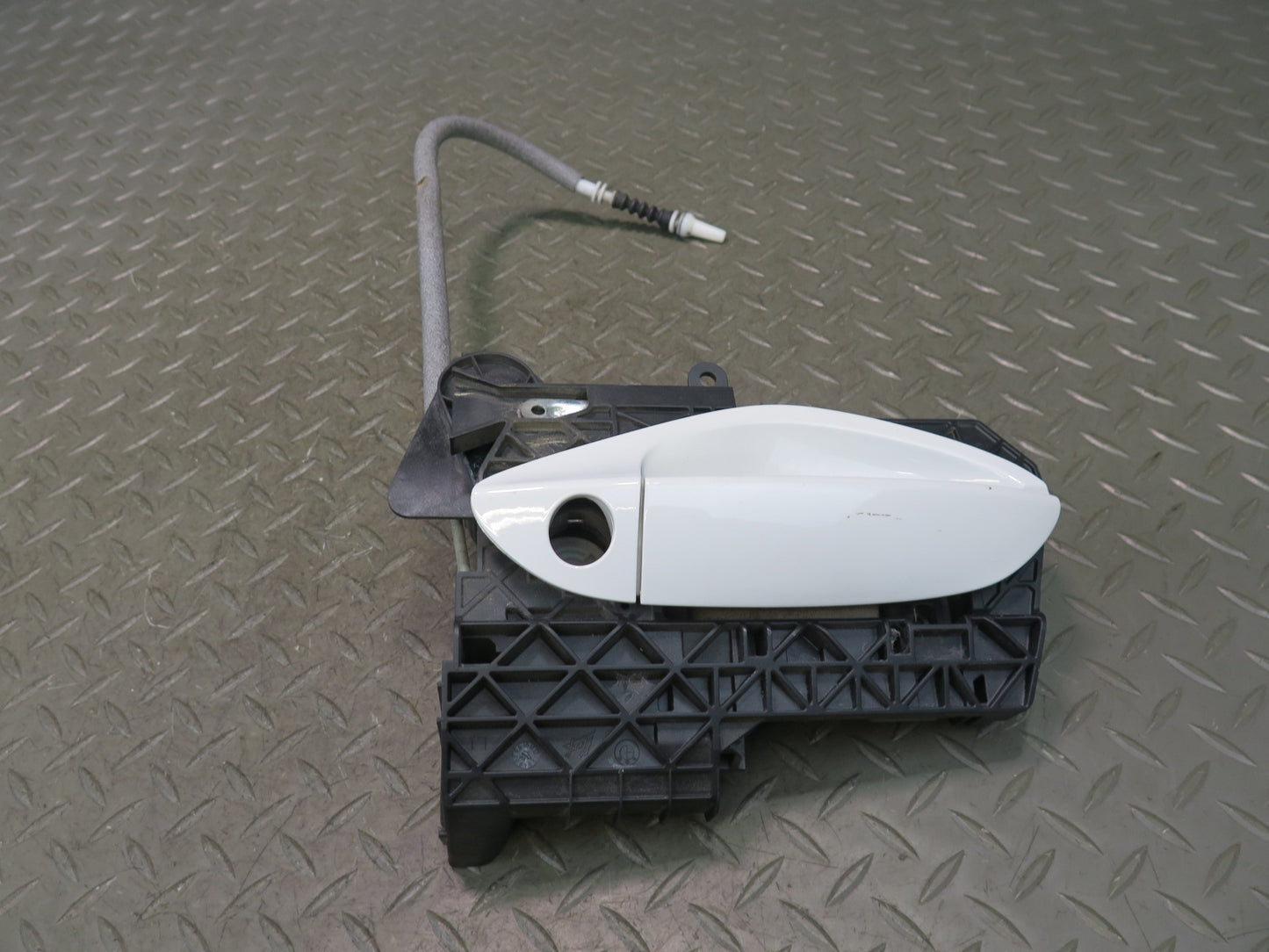 09-16 BMW E89 Z4 Left Driver Door Exterior Handle White OEM