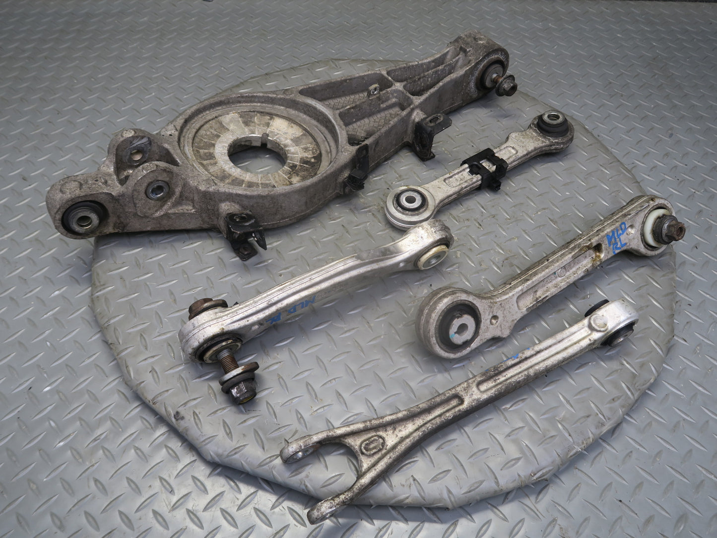 2017-2020 Maserati Levante M161 Rear Left Upper & Lower Control Arm Set of 5