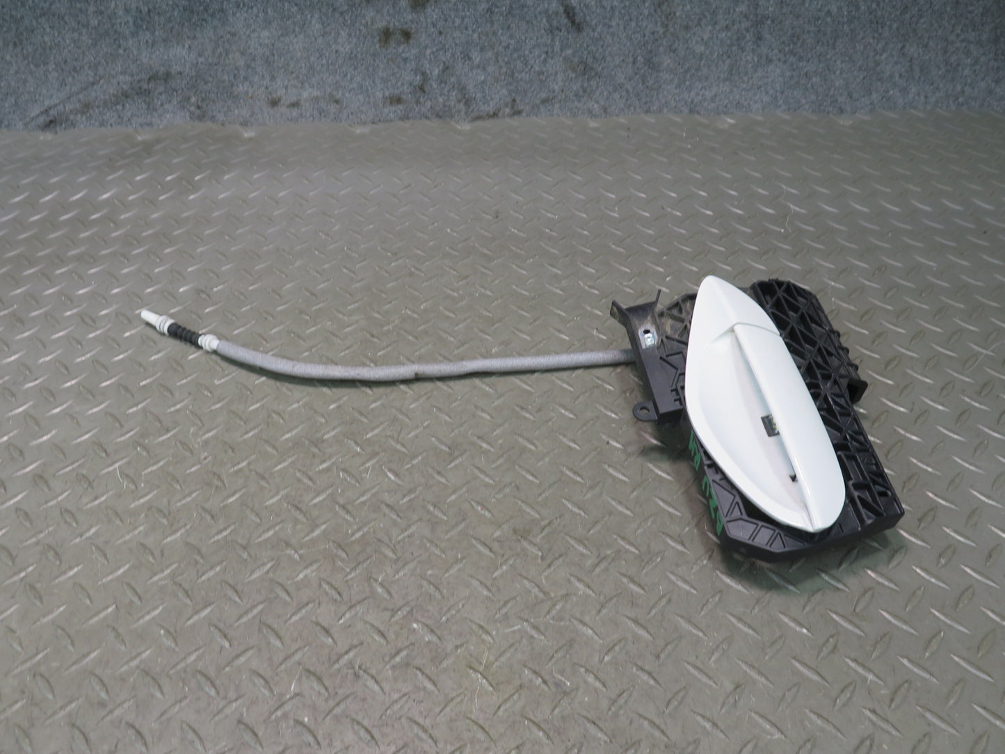 09-16 BMW E89 Z4 Right Passenger Door Exterior Handle White OEM
