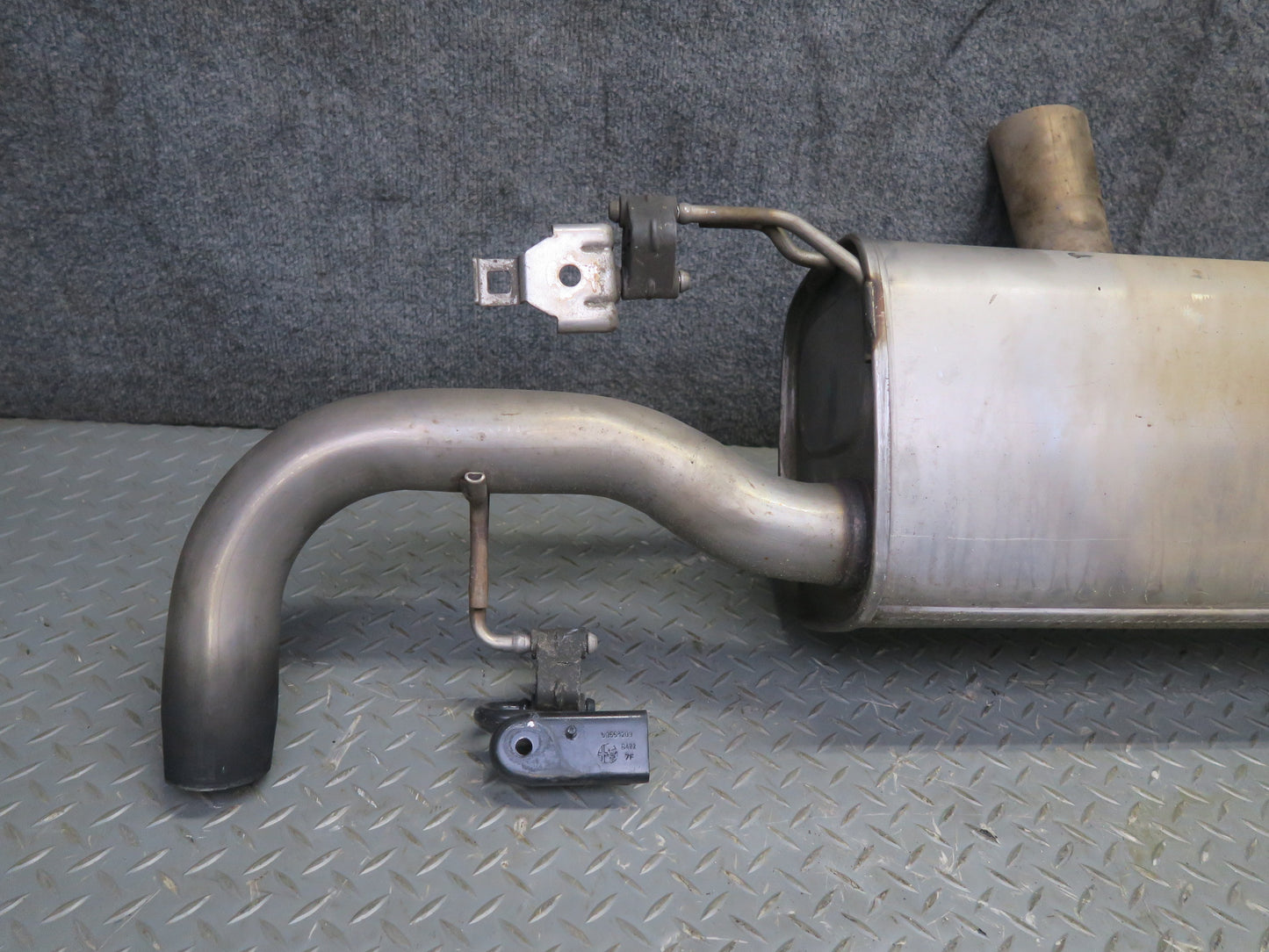 2017-2023 Alfa Romeo Stelvio Q4 2.0L Rear Exhaust Muffler Assembly
