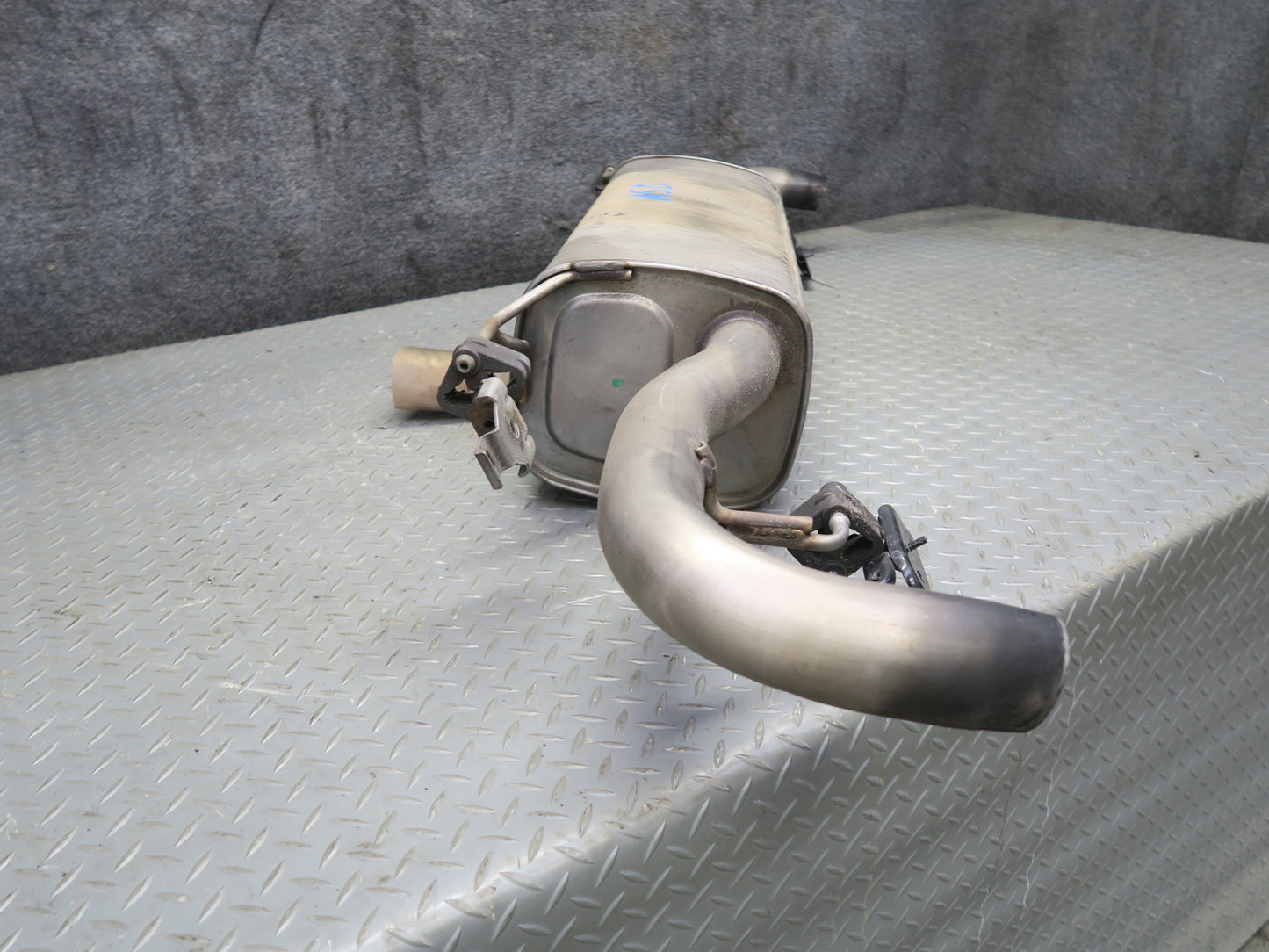 2017-2023 Alfa Romeo Stelvio Q4 2.0L Rear Exhaust Muffler Assembly