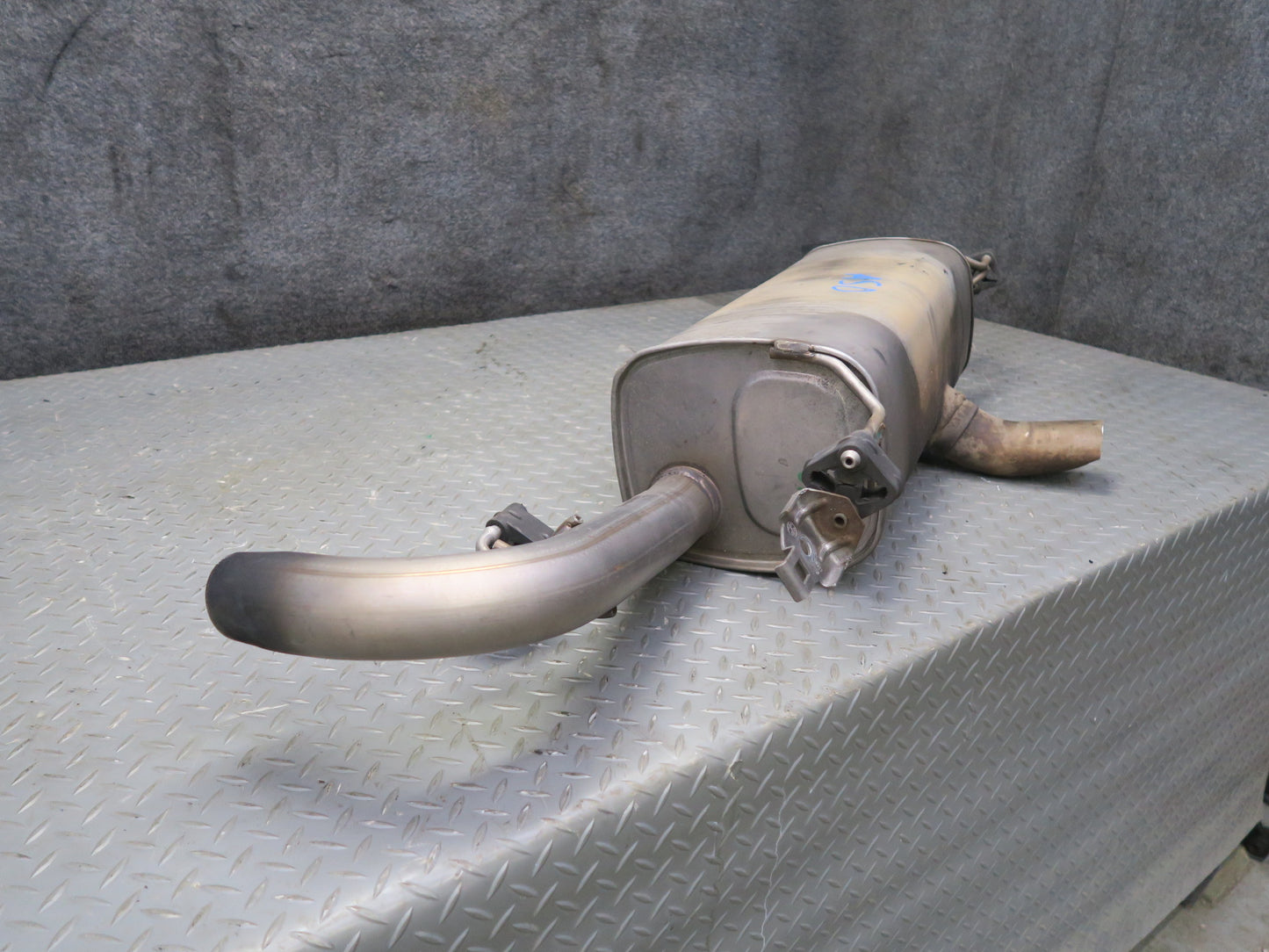 2017-2023 Alfa Romeo Stelvio Q4 2.0L Rear Exhaust Muffler Assembly
