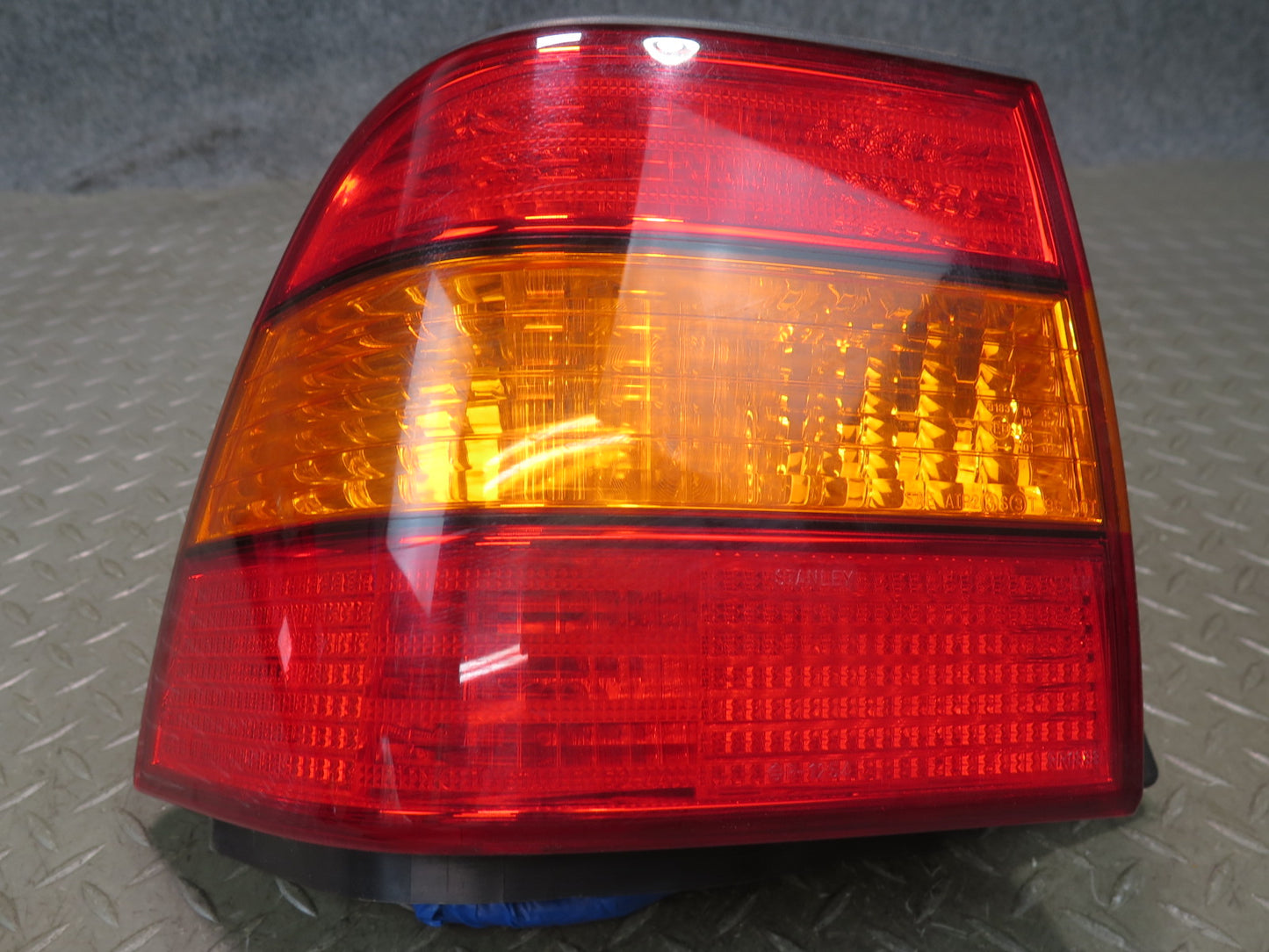 98-00 Lexus UCF20L LS400 Set of 4 Rear Inner & Outer Tail Light Lamp OEM