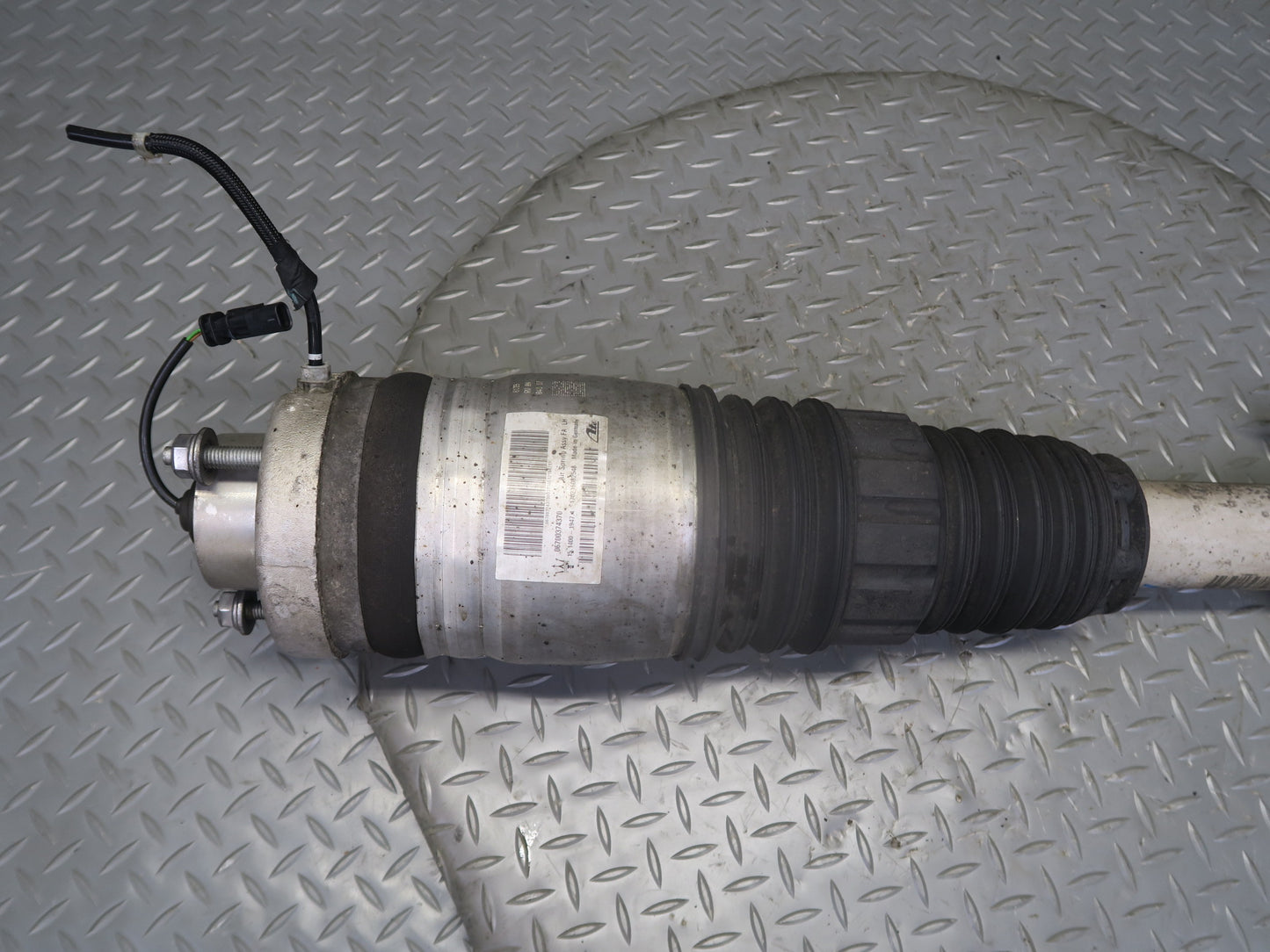 2017-2020 Maserati Levante M161 AWD Front Left Air Strut Shock Absorber 94k