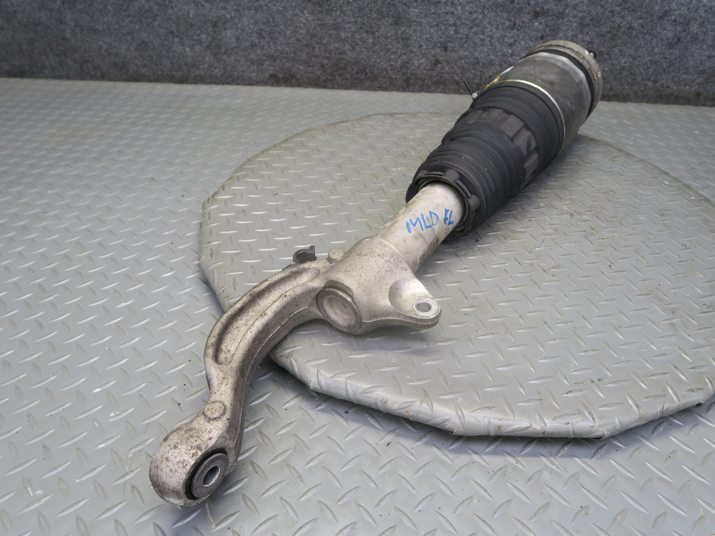 2017-2020 Maserati Levante M161 AWD Front Left Air Strut Shock Absorber 94k