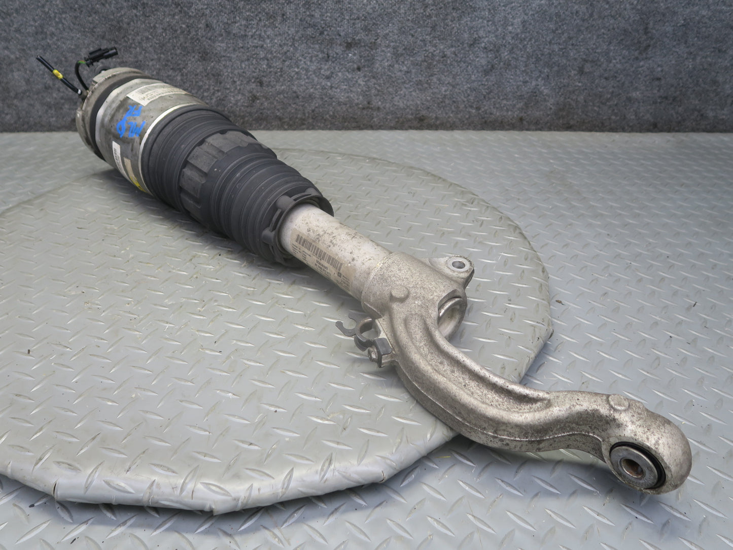 2017-2020 Maserati Levante M161 AWD Front Right Air Strut Shock Absorber 94k