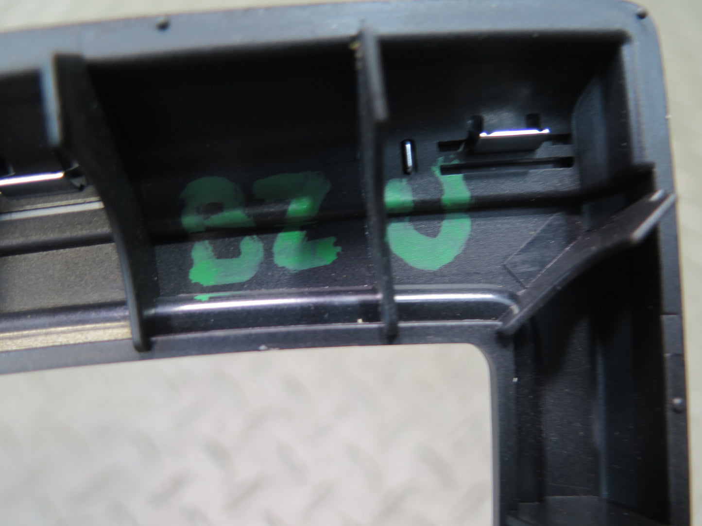 11-16 BMW E89 Z4 A/T Center Console Shifter Trim Bezel Cover Panel 9150238 OEM