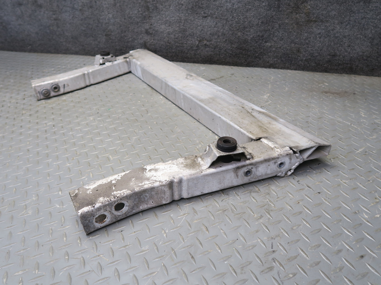 2017-2020 Maserati Levante M161 Front Subframe Extension Brace Bar Bracket
