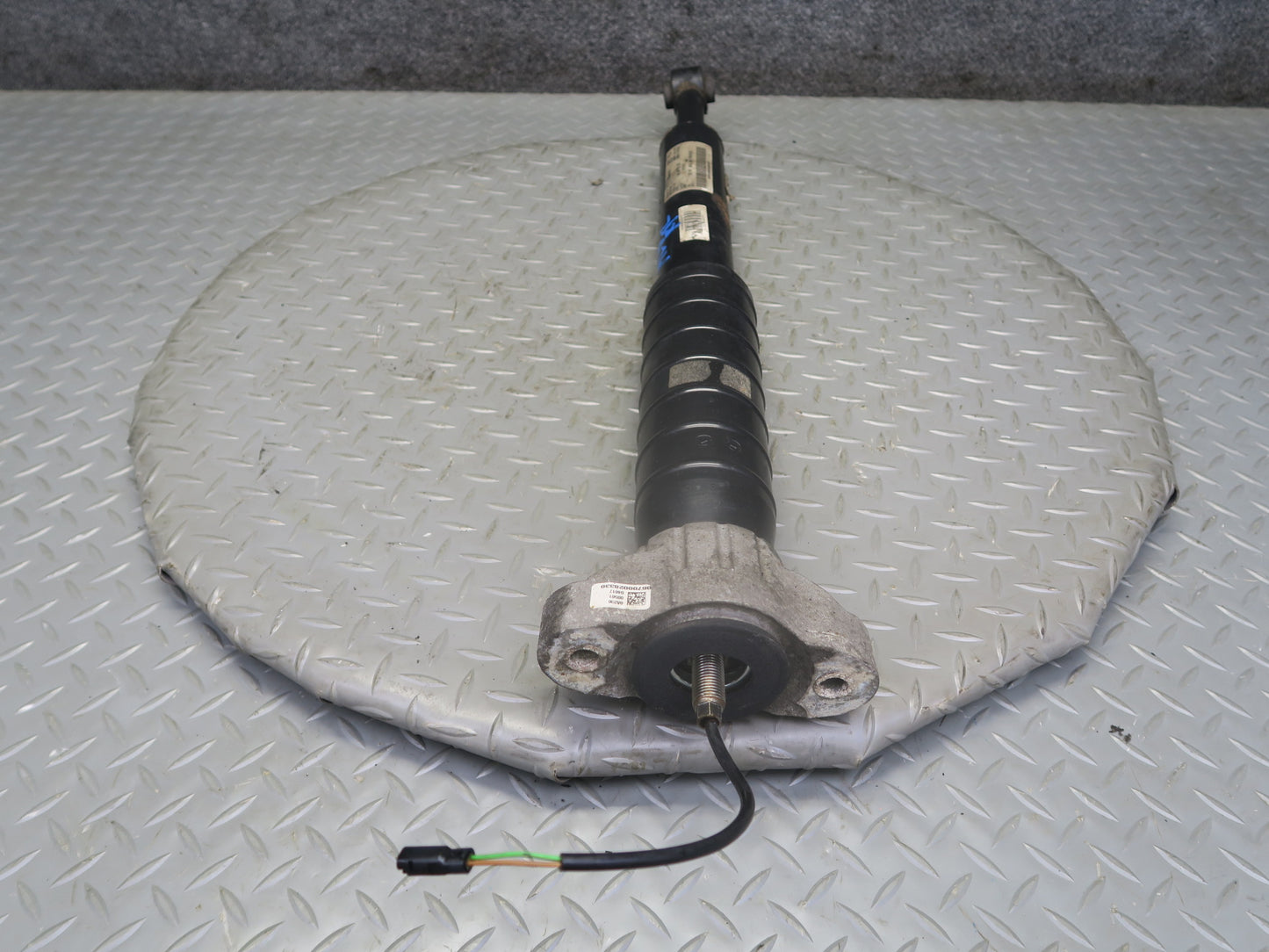 2017-2020 Maserati Levante M161 AWD Rear Right Air Strut Shock Absorber