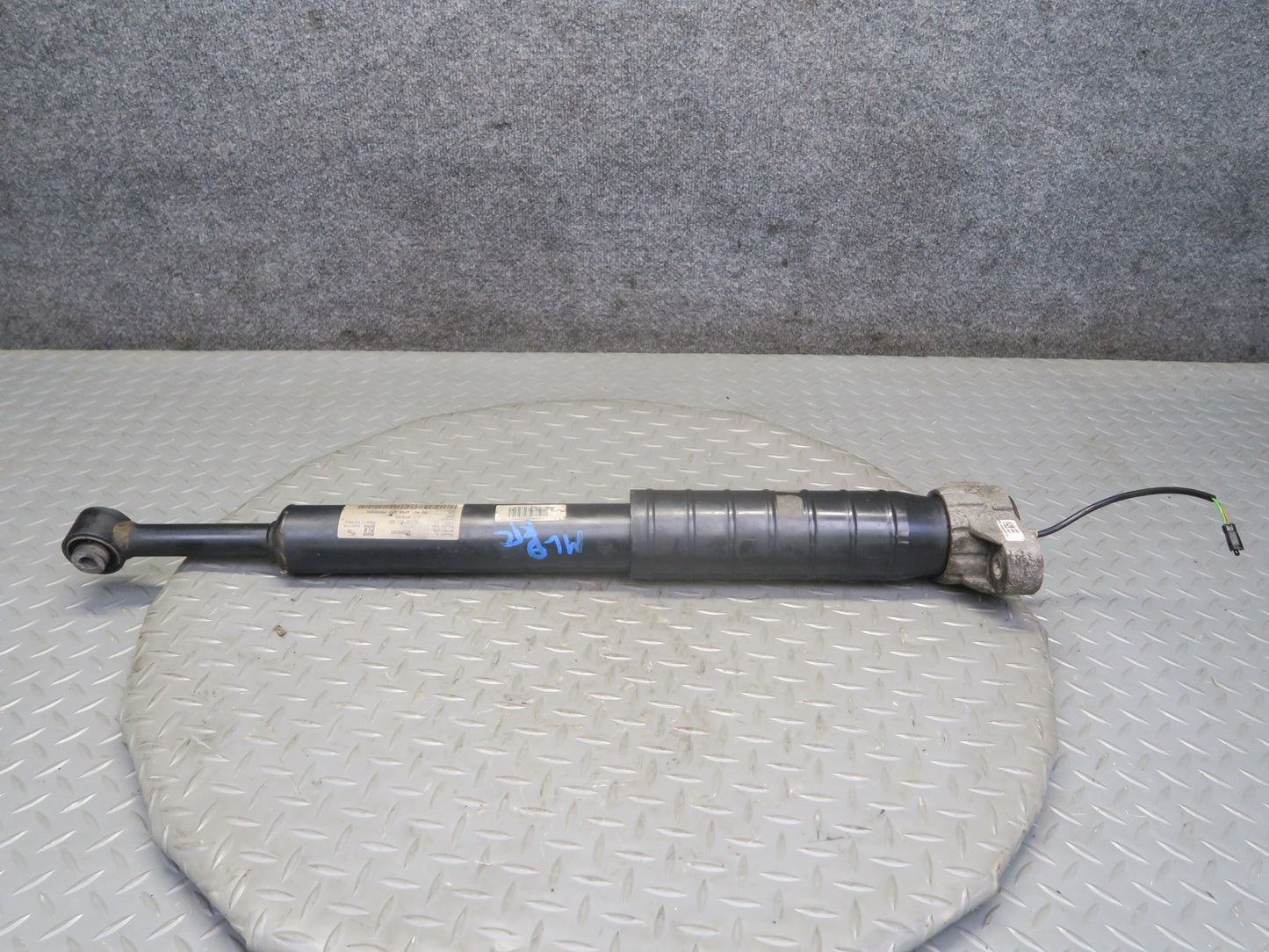 2017-2020 Maserati Levante M161 AWD Rear Right Air Strut Shock Absorber
