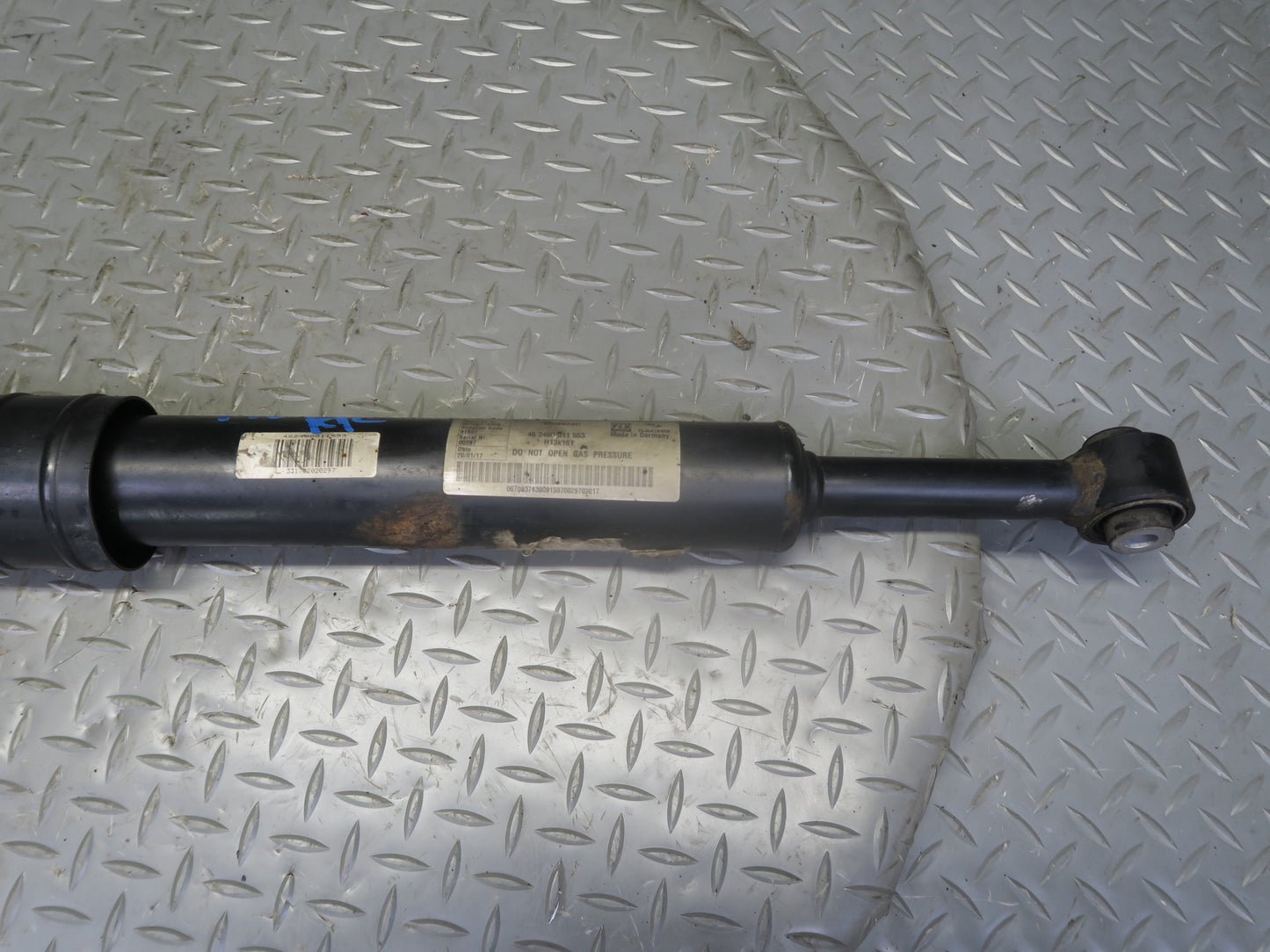 2017-2020 Maserati Levante M161 AWD Rear Right Air Strut Shock Absorber