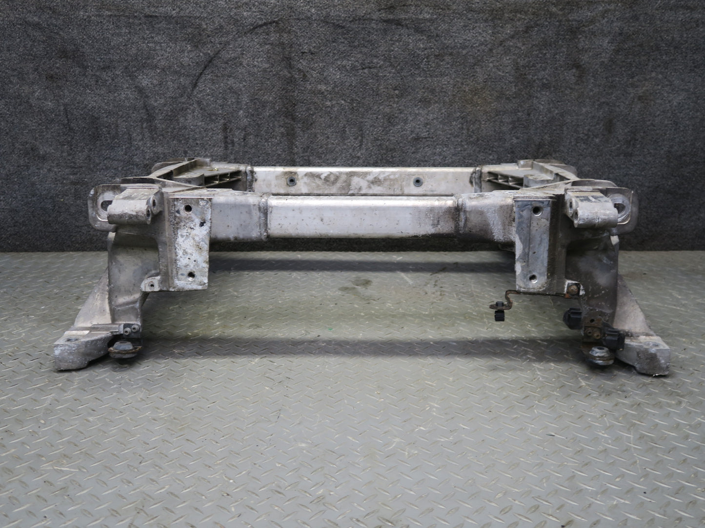 17-20 Maserati Levante M161 3.0L AWD Front Suspension Crossmember Carrier Cradle