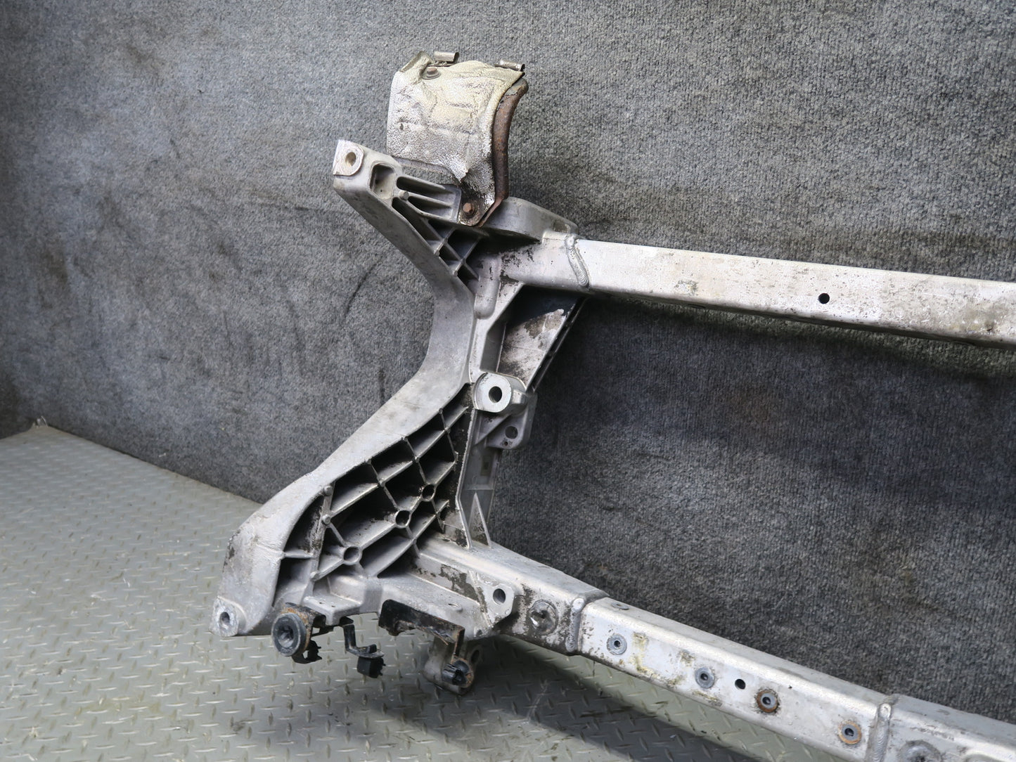 17-20 Maserati Levante M161 3.0L AWD Front Suspension Crossmember Carrier Cradle