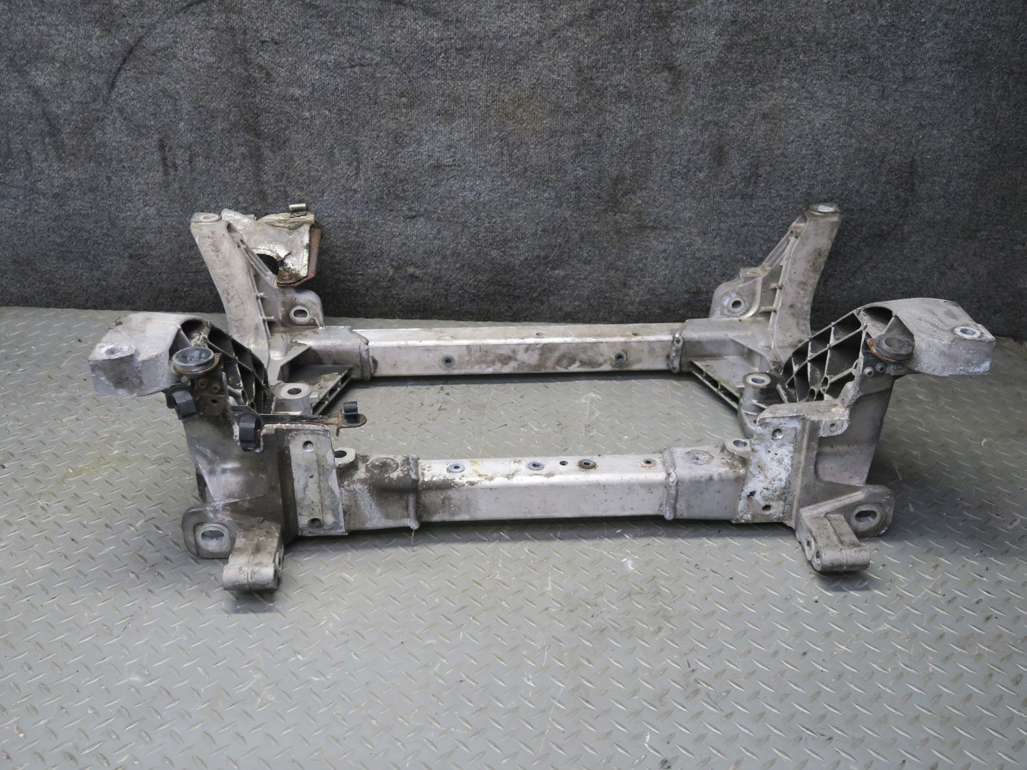 17-20 Maserati Levante M161 3.0L AWD Front Suspension Crossmember Carrier Cradle