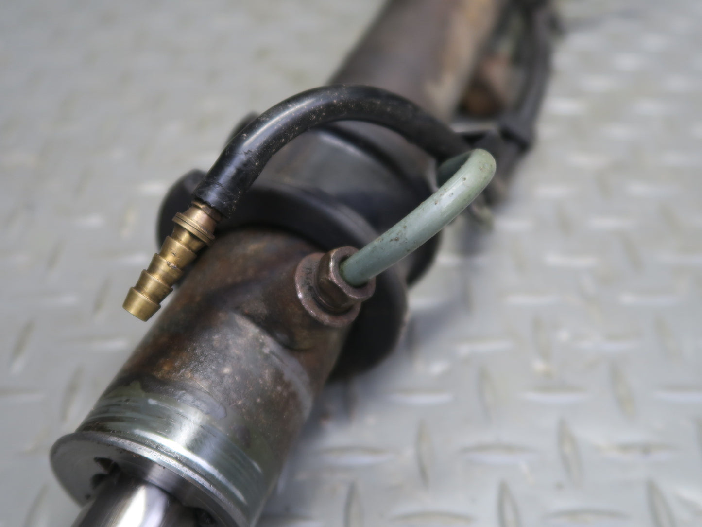 87-89 Nissan Z31 300ZX NON Turbo Power Steering Rack & Pinion OEM