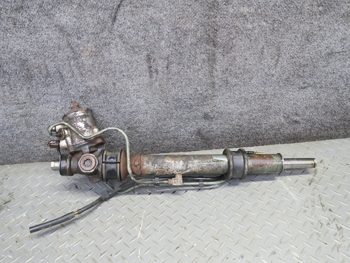 87-89 Nissan Z31 300ZX NON Turbo Power Steering Rack & Pinion OEM