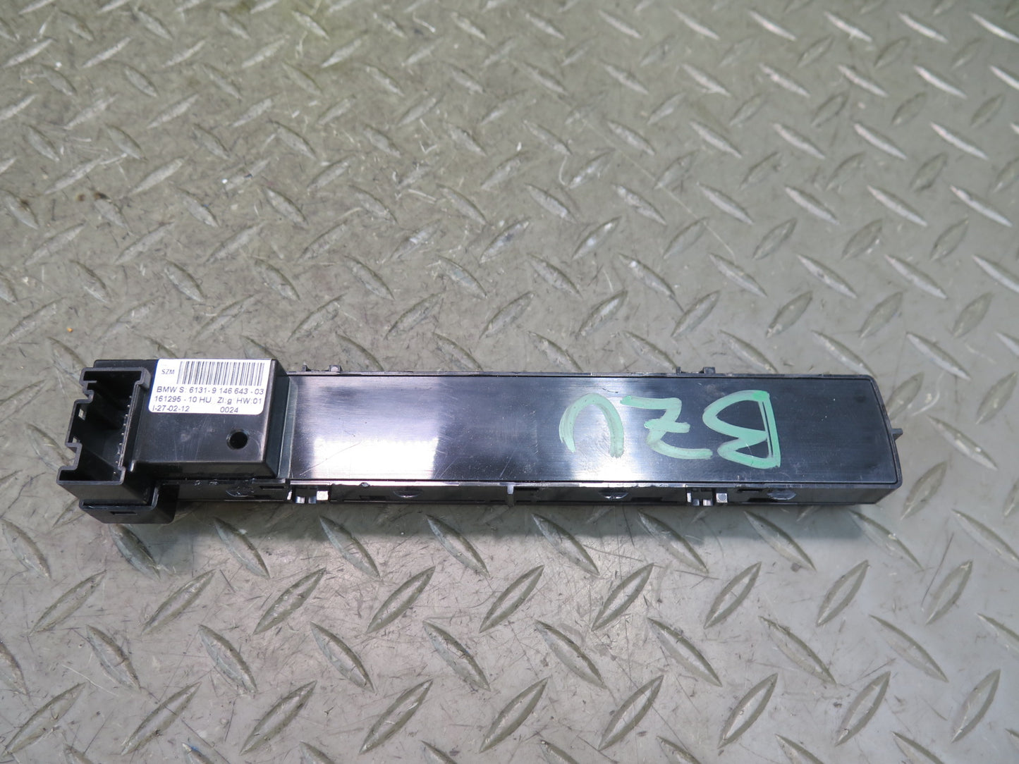 09-16 BMW E89 Z4 Convertible TOP Roof Heated Seat Switch Panel 9146643 OEM