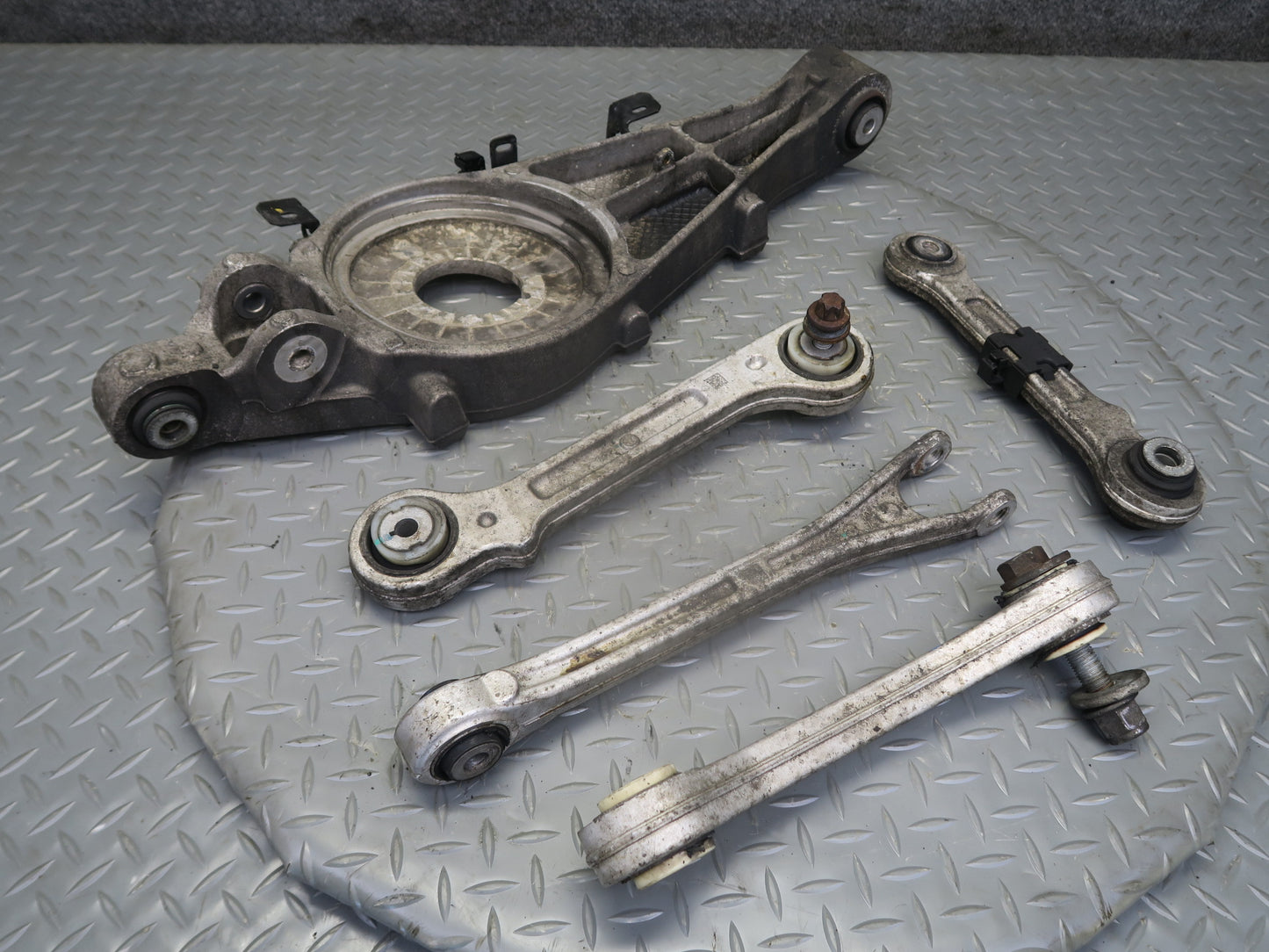 2017-2020 Maserati Levante M161 Rear Right Upper & Lower Control Arm Set of 5