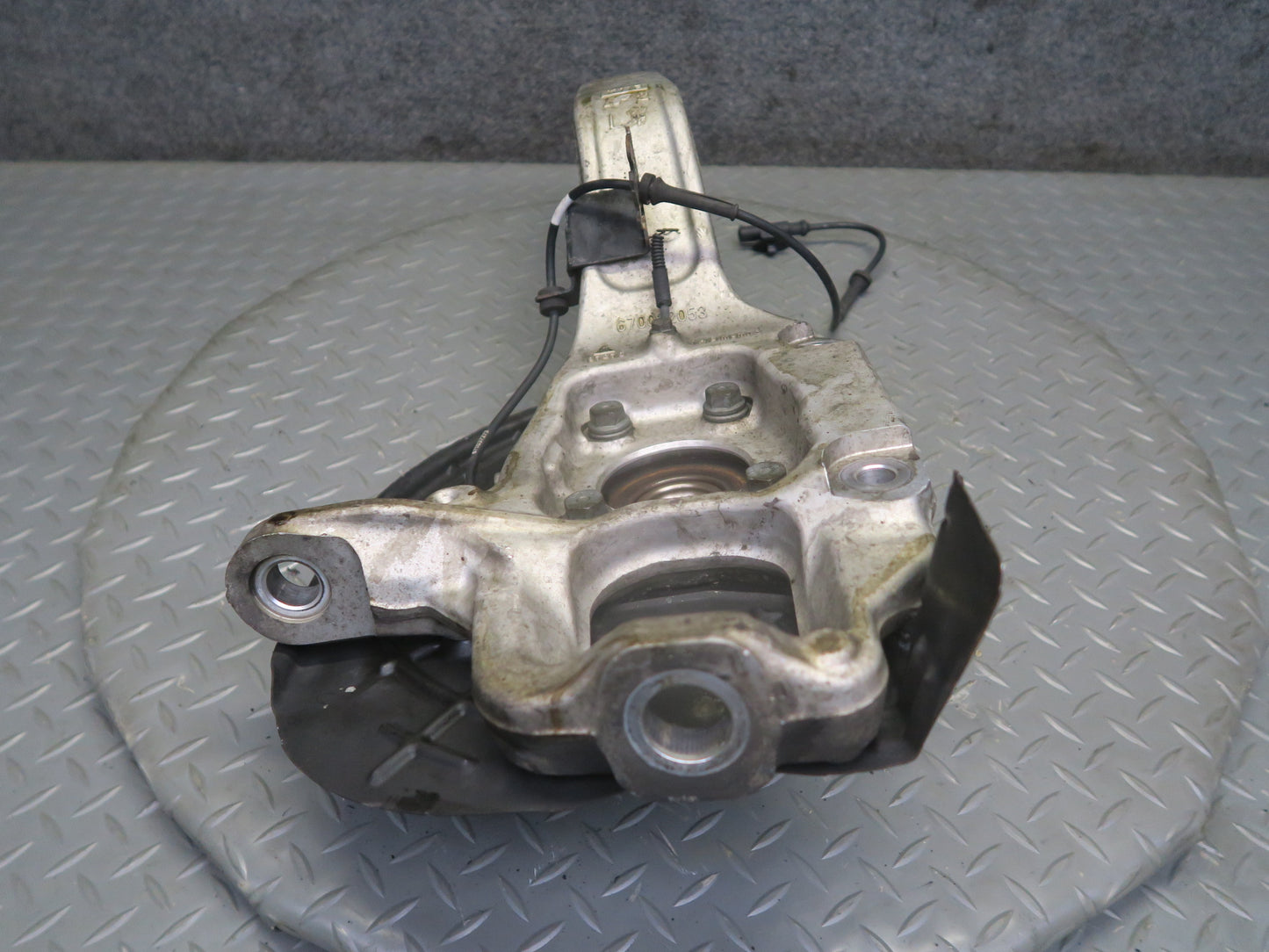 17-20 Maserati Levante M161 3.0L AWD Front Left Spindle Knuckle Wheel Hub 94K