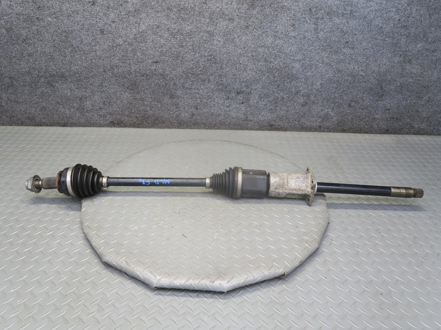 2017-2020 Maserati Levante M161 3.0L AWD Front Left Suspension Axle Shaft