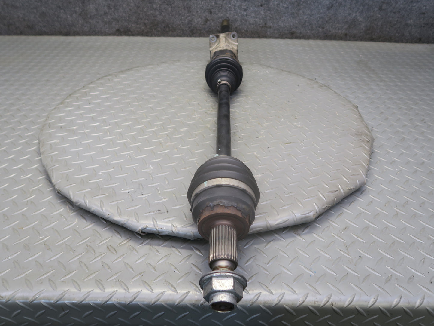 2017-2020 Maserati Levante M161 3.0L AWD Front Left Suspension Axle Shaft