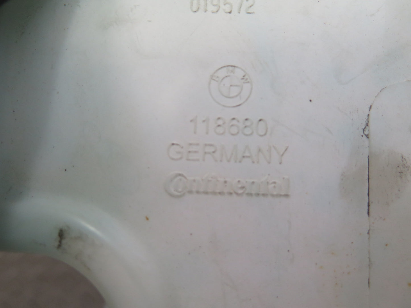 09-16 BMW E89 Z4 Windshield Washer Fluid Reservoir Tank w Pump OEM