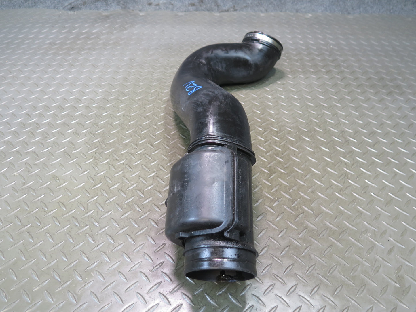 12-16 BMW E89 Z4 28i N20 Air Intake Duct Tube Hose 7613823 OEM
