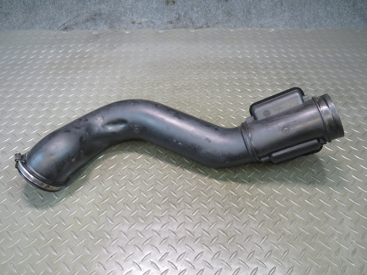 12-16 BMW E89 Z4 28i N20 Air Intake Duct Tube Hose 7613823 OEM